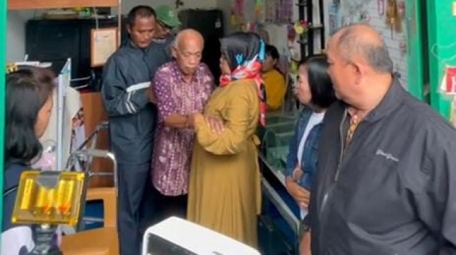 Pak Tarno dan istrinya, Sariyah (dok foto: Pengacara Sariyah)