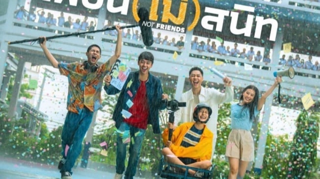 Review Film Not Friends, Belajar Memaknai Arti Persahabatan