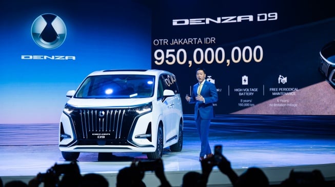 Denza D9 menandai masuknya Denza di Indonesia pada Rabu (22/1/2025). Denza adalah sub merek BYD, yang khusus memproduksi mobil mewah. [Dok BYD Motor Indonesia]