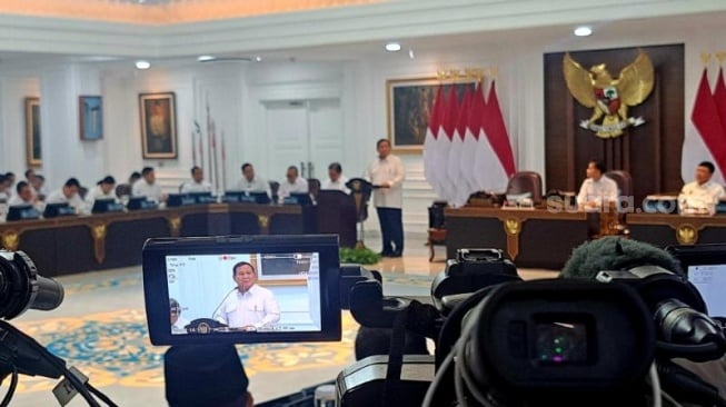 Presiden Prabowo Subianto mengapresiasi kerja Kabinet Merah Putih dalam 3 bulan pertama pemerintahan. (Suara.com/Novian)