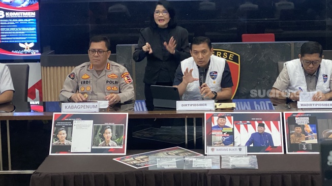 Bikin Video Deepfake Pakai Muka Prabowo-Gibran hingga Sri Mulyani, Pria Asal Lampung Raup Puluhan Juta