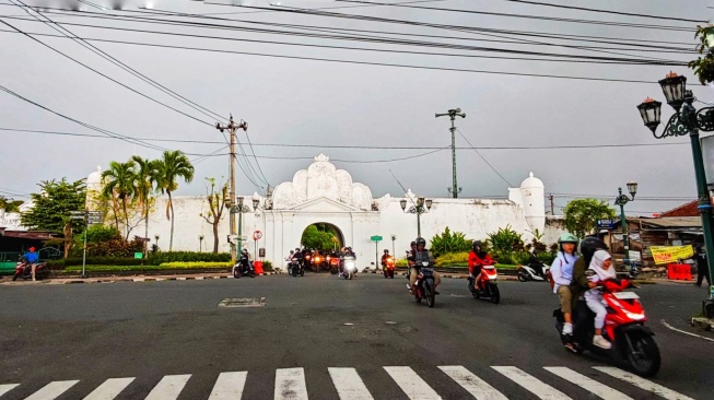 Antisipasi Retakan Plengkung Gading Makin Parah, Skenario Satu Arah Akan Diterapkan