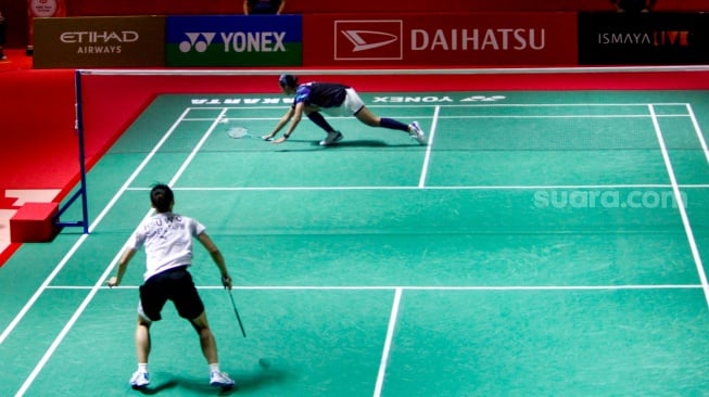 Pebulu Tangkis Tunggal Putri Indonesia, Putri Kusuma Wardani saat melawan Tunggal Putri Taiwan, Wen Chi Hsu pada laga perempat final Daihatsu Indonesia Masters 2025 di Istora Senayan, Jakarta, Jumat (24/1/2025). [Suara.com/Alfian Winanto]