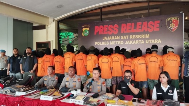 Polisi Tangkap 13 Tersangka Kasus Pencurian Sepeda Motor di Jakarta Utara