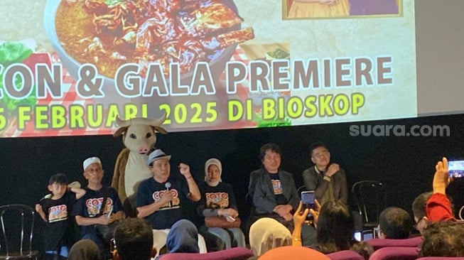 Konferensi pers film Coto vs Konro di kawasan Setiabudi, Jakarta Selatan, Kamis (23/1/2025). [Suara.com/Tiara Rosana]