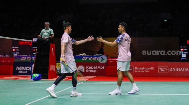 Tumbangkan Wakil China, Fajar/Rian Melenggang ke Semifinal