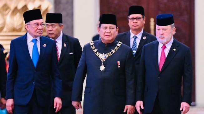 Sejajar Soeharto, Prabowo Terima Gelar Kehormatan D.KI Johor dari Sultan Ibrahim