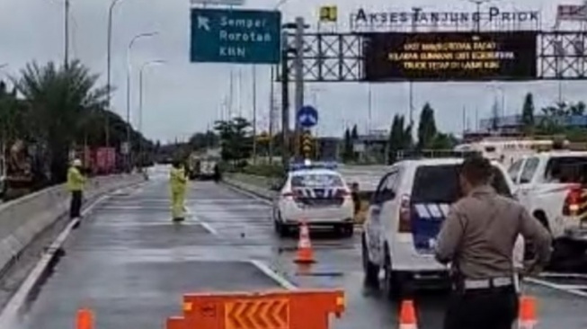 Sejumlah Ruas Jalan di Jakut Terendam Banjir, Satlantas Lakukan Rekayasa Lalin