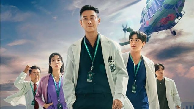 Ending Drama Korea Trauma Code: Heroes on Call Versus Webtoon Trauma Center