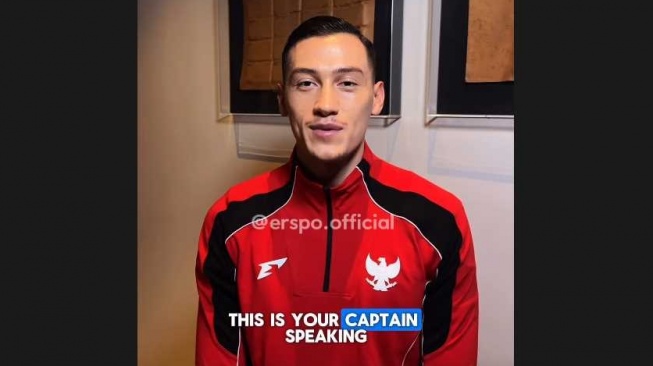 Jay Idzes mendeklarasikan diri sebagai kapten Timnas Indonesia. [Dok. Instagram/@erspo.official]