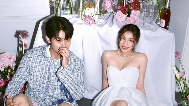 Jelang Menikah, Ailee Pamer Foto Pre-wedding dengan Choi Si Hun