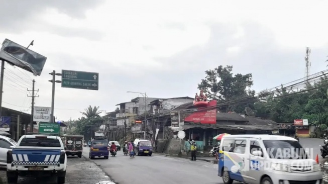 Arus balik libur panjang dari Sukabumi | Foto : Ibnu Sanubari