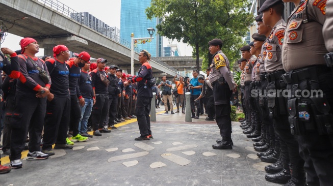 Imbas Penembakan Pekerja Migran, Buruh Geruduk Kedubes Malaysia