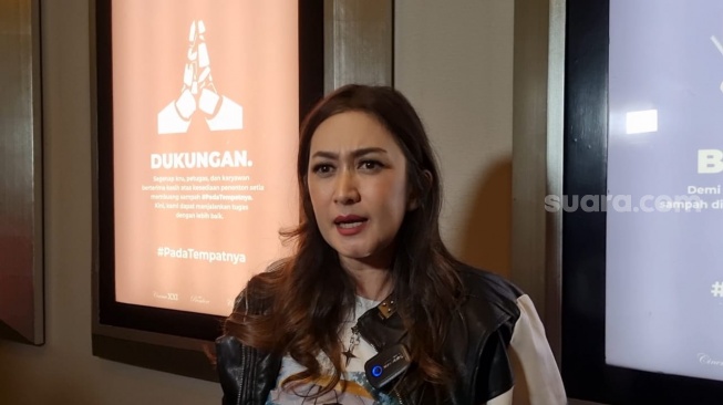 Nafa Urbach di XXI Plaza Indonesia, Jakarta, Jumat (31/1/2025). [Suara.com/Adiyoga Priyambodo]