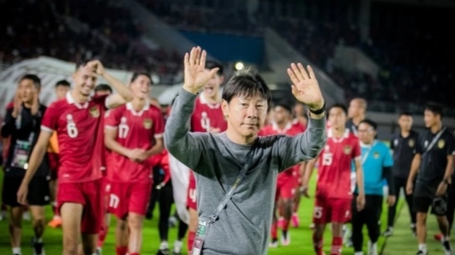 Shin Tae-yong Ketahuan Nonton Asnawi Mangkualam vs Pratama Arhan, Ada Misi Khusus?