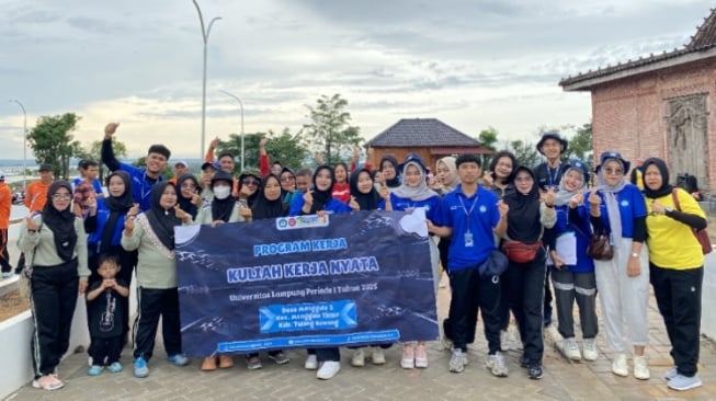 Semarak Hidup Sehat Bersama KKN Unila 2025 di Cakat Tulang Bawang