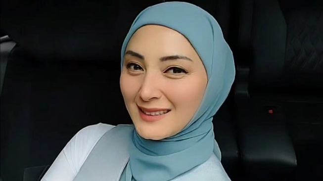 Berapa Harga Skincare Milik Della Puspita? Ladang Cuan Baru usai Pensiun Jadi Artis