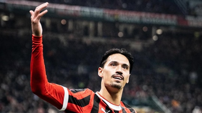 Kakak pemain keturunan Timnas Indonesia, Eliano Reijnders, Tijjani Reijnders cetak gol untuk AC Milan di Liga Italia (IG Tijjani Reijnders)