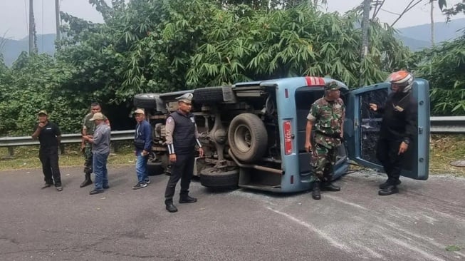 Kecelakaan Tunggal di Cikidang Sukabumi, Bus Universitas Suryakancana Cianjur Angkut Petinggi Kampus