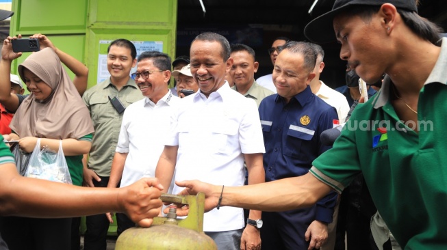 Menteri ESDM Bahlil Lahadalia Pantau Pangkalan Gas Elpiji di Tangerang