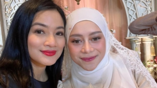 Foto Bareng Titi Kamal, Hidung Anak Kedua Lesti Kejora Bikin Salfok