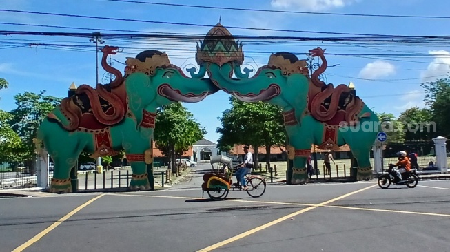 Gajah Besar Jadi Sengkalan Tingalan Jumenengan ke-3 KGPAA Mangkunegara X, Ini Maknanya