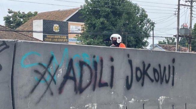 Coretan Vandalisme 'Adili Jokowi' Bermunculan di Jogja, Ini Kata Polisi