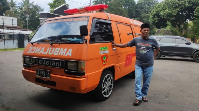 Viral, Sirine Ambulans Menyala Sendiri di Sleman, Terekam CCTV Tak Ada Orang