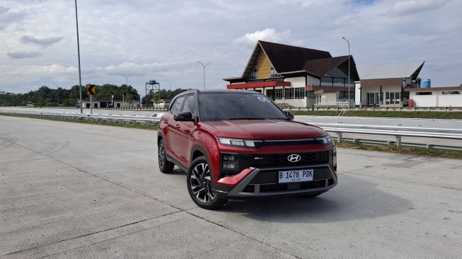 Hyundai Creta N Line menyajikan performa tangguh saat diuji dalam perjalanan Jakarta - Lampung pada 5-6 Februari 2024. [Suara.com/Michele Alessandra Amabelle]