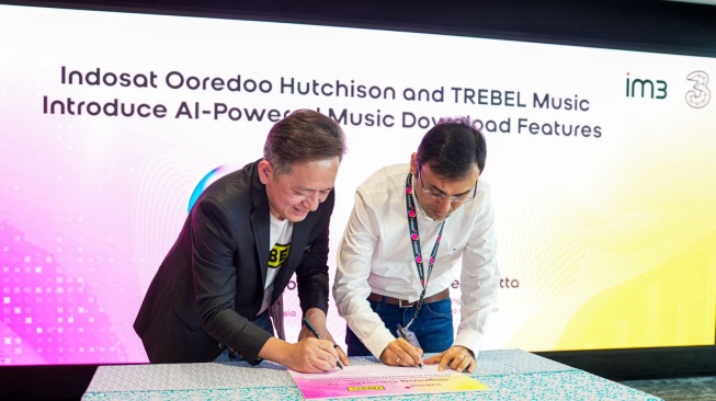 Kolaborasi IOH x TREBEL Music menghadirkan pengalaman mendengarkan musik dengan teknologi AI. [Indosat]