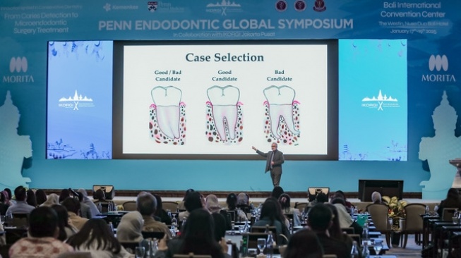 Perawatam terbaru saluran akar gigi dengan Microendodontic Surgery. (Dok.Penn Endodontic Global Symposium 2025)