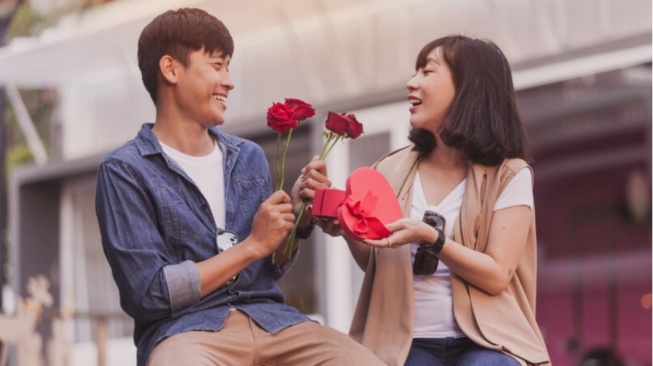 50 Kartu Ucapan Valentine Day yang Romantis, Dijamin Melelehkan Hati Pacar