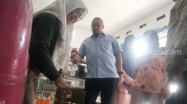 Komisi VI DPR dan Pertamina Cek Pangkalan LPG 3 Kg di Padang, Pastikan Stok Aman