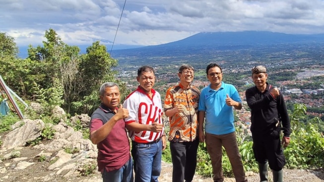 Perwakilan Thailand dan IPB Terkesima dengan Potensi Wisata Puncak Lalana, Peluang Besar Jadi Warisan Dunia?