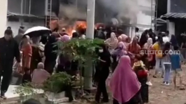 Protes Kandang Ayam di Padarincang Berujung Pembakaran, Warga Ditangkap Polisi