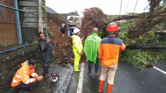 Bencana Hujan Dan Angin Kencang, Warga Bali Memahami Periode Sasih Kawulu