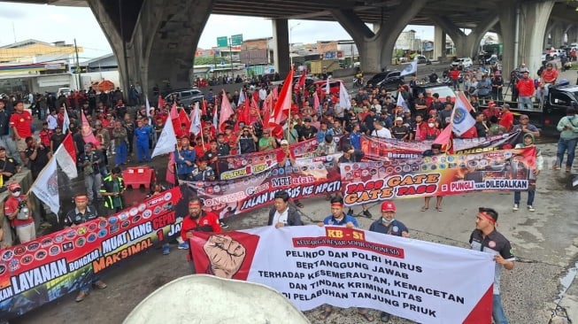 Macet Parah di Pelabuhan Tanjung Priok Bikin Sengsara, Ratusan Sopir Truk Demo Kebijakan PT Pelindo