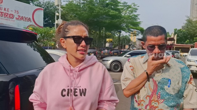 Nikita Mirzani Dukung Lolly Dekat dengan Pria Bule: Kalau Kemarin Kan Sama Setan