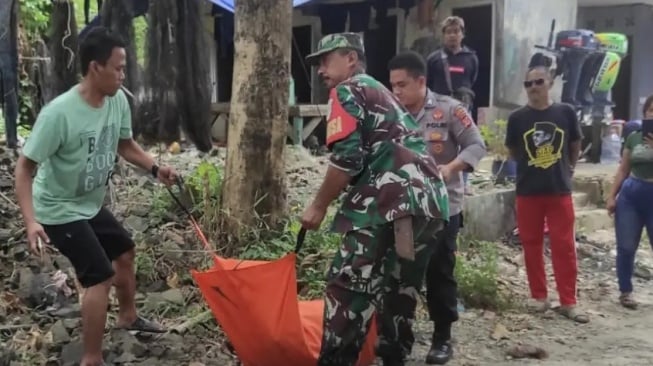 Mayat Misterius Berkaus Loreng Ditemukan Mengapung di Perairan Minajaya Sukabumi