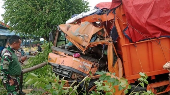 Polisi Ungkap Kronologi Truk Rem Blong Terobos Pelabuhan Bakauheni, Kernetnya Tewas