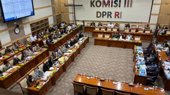 Buntut Pelanggaran Berulang, Legislator PKB Dorong Komisi III DPR Panggil Kapolda Jateng