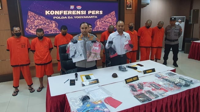 Gerebek Live Judi Dadu di TikTok, Polda DIY Ringkus Bandar dan Operator di Gunungkidul dan Pati