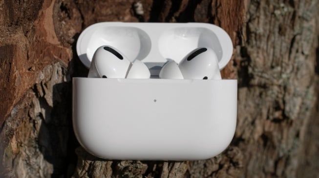 10 Cara Simpel Bersihkan AirPods dan Waktu Perawatannya