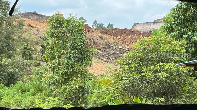 Dihantui Debu, Bising, dan Longsor: Warga Sanga-Sanga Menjerit di Tengah Gempuran Tambang