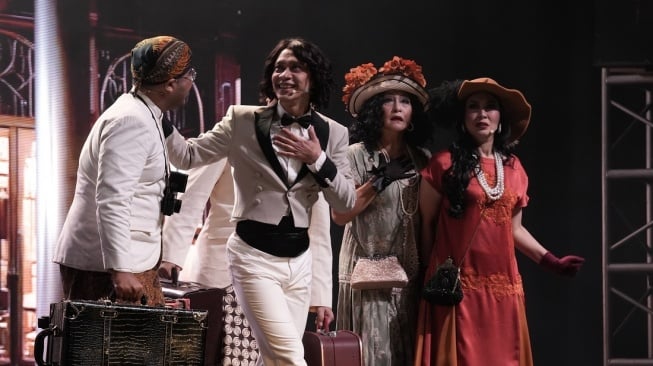 Hanung Bramantyo Comeback Teater, Sutradarai City of Love yang Super Megah