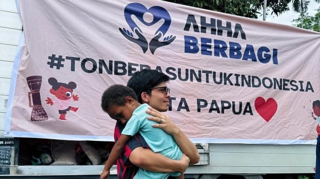 Atta Halilintar beri bantuan beras ke Papua (Instagram)