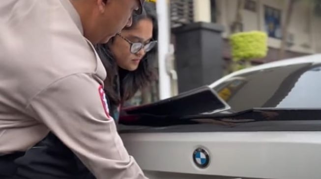 BMW berpelat nomor N 3 NEN (Instagram)