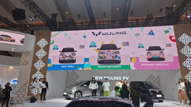 Ketika Seniman Indonesia Jadikan Wuling BinguoEV Kanvas Tuangkan Ide Kreatif