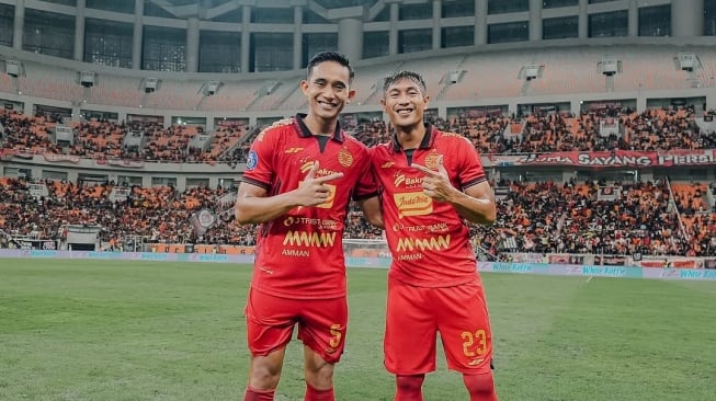 Bek Persija Jakarta, Rizky Ridho pasrah dengan nasibnya di Timnas Indonesia dan menyerahkan sepenuhnya kepada pelatih Patrick Kluivert. [Dok. Ig/@rizkyridhoramadhani]