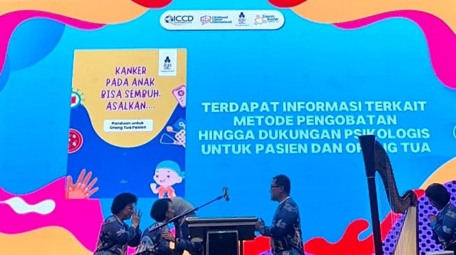 Peluncuran buku informasi dan panduan kanker anak. (dok. YOAI)